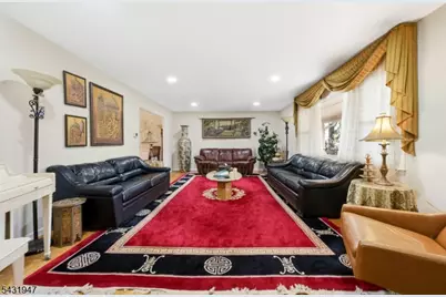 14 Hepworth Pl, West Orange Township, NJ 07052 - Photo 3
