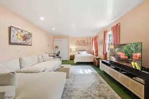 14 Hepworth Pl, West Orange Township, NJ 07052 - Photo 13