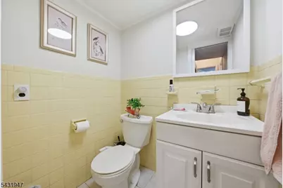 14 Hepworth Pl, West Orange Township, NJ 07052 - Photo 9