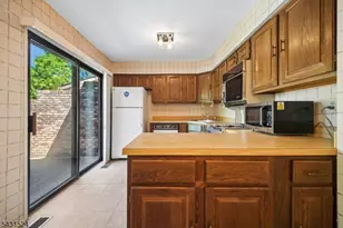 250 Ridgedale Ave D, Florham Park, NJ 07932 - Photo 11
