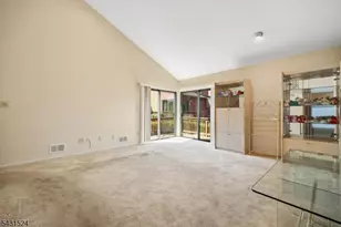 250 Ridgedale Ave D, Florham Park, NJ 07932 - Photo 5