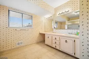 250 Ridgedale Ave D, Florham Park, NJ 07932 - Photo 23