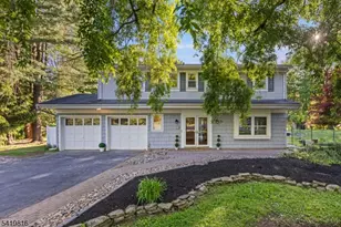 28 Deer Run Dr, Montgomery Township, NJ 08502 - Photo 1