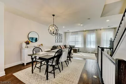 402 Saratoga Ct, Branchburg Township, NJ 08876 - Photo 11