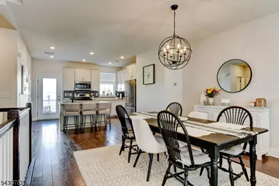402 Saratoga Ct, Branchburg Township, NJ 08876 - Photo 13