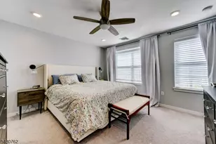 402 Saratoga Ct, Branchburg Township, NJ 08876 - Photo 17