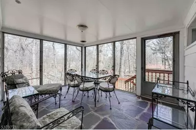 17 Oxford Dr, Livingston, NJ 07039 - Photo 7