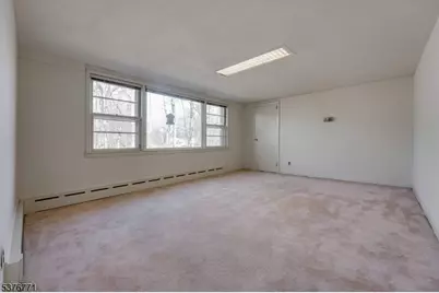 17 Oxford Dr, Livingston, NJ 07039 - Photo 25