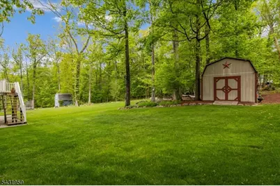10 Hemlock Pl, Ringwood, NJ 07456 - Photo 29