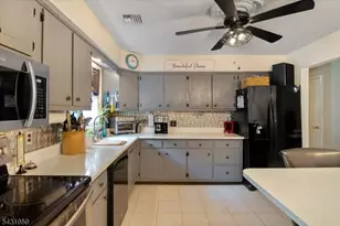 10 Hemlock Pl, Ringwood, NJ 07456 - Photo 11
