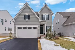 22 Oakwood Blvd, Union Township, NJ 08827 - Photo 1