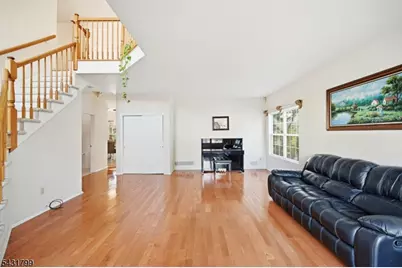 19 Colmart Way, Bridgewater, NJ 08807 - Photo 5