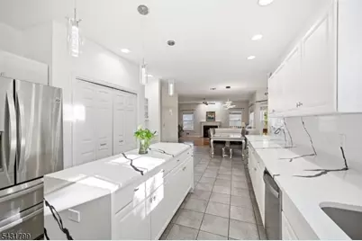 19 Colmart Way, Bridgewater, NJ 08807 - Photo 9