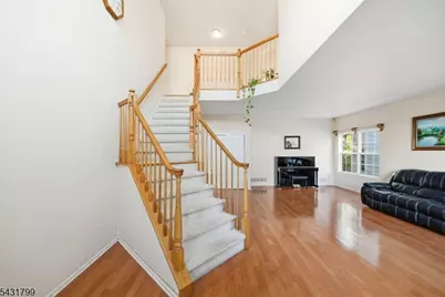 19 Colmart Way, Bridgewater, NJ 08807 - Photo 3