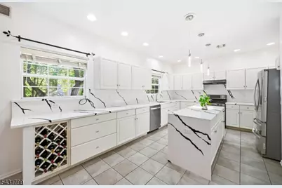 19 Colmart Way, Bridgewater, NJ 08807 - Photo 7