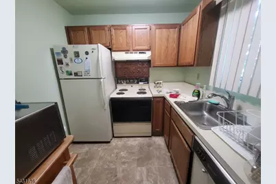 2 Grand Ave #4, Hawthorne, NJ 07506 - Photo 5