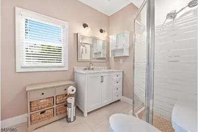 160 Ashland Ave, Bloomfield Twp., NJ 07003 - Photo 17