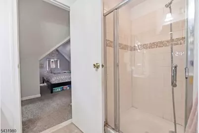 160 Ashland Ave, Bloomfield Twp., NJ 07003 - Photo 33