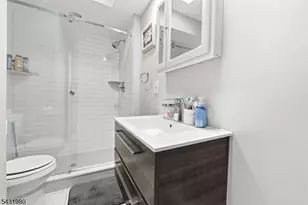 160 Ashland Ave, Bloomfield Twp., NJ 07003 - Photo 23
