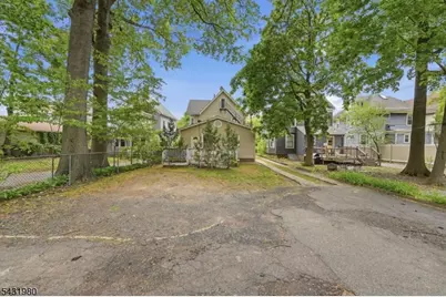 160 Ashland Ave, Bloomfield Twp., NJ 07003 - Photo 37