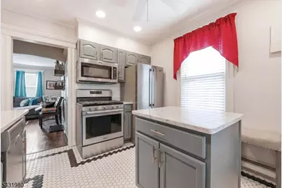 160 Ashland Ave, Bloomfield Twp., NJ 07003 - Photo 21