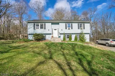 3 Cold Spring Dr, Vernon, NJ 07422 - Photo 1