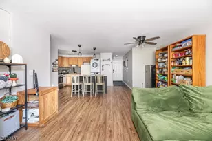14 Falcon Ridge Way, Hamburg, NJ 07419 - Photo 13