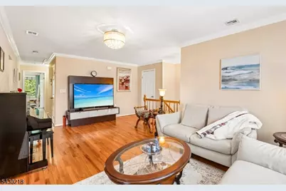 718 New Dover Rd, Edison, NJ 08820 - Photo 5