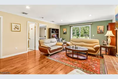 718 New Dover Rd, Edison, NJ 08820 - Photo 3