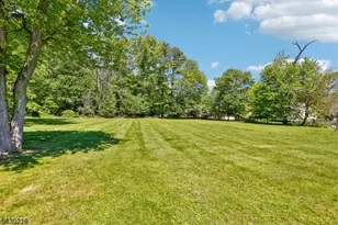 718 New Dover Rd, Edison, NJ 08820 - Photo 19