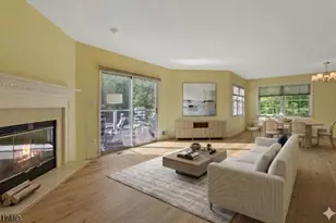 28 Berkeley Square, Watchung, NJ 07922 - Photo 3