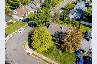26 Farrell Ave, Woodbridge Township, NJ 07067 - Photo 5