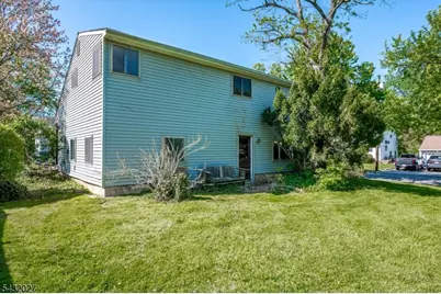 26 Farrell Ave, Woodbridge Township, NJ 07067 - Photo 31