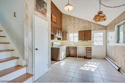 26 Farrell Ave, Woodbridge Township, NJ 07067 - Photo 13
