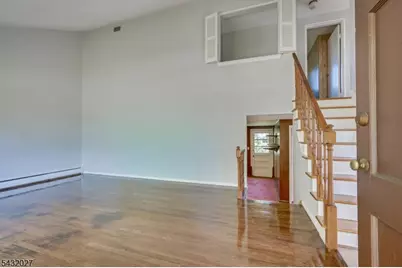 26 Farrell Ave, Woodbridge Township, NJ 07067 - Photo 9