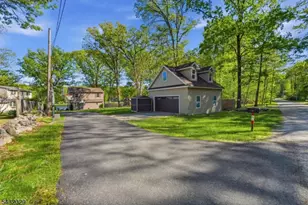 931 Plymouth Lake Dr, Stillwater, NJ 07860 - Photo 3