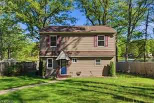 931 Plymouth Lake Dr, Stillwater, NJ 07860 - Photo 7