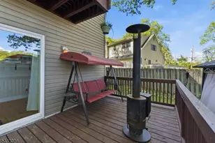 931 Plymouth Lake Dr, Stillwater, NJ 07860 - Photo 27