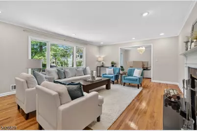 36 Thackeray Dr, Millburn, NJ 07078 - Photo 3