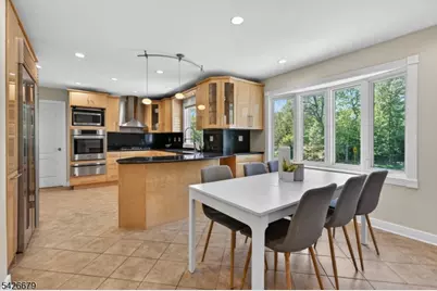 36 Thackeray Dr, Millburn, NJ 07078 - Photo 7