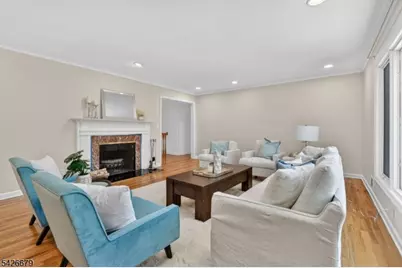 36 Thackeray Dr, Millburn, NJ 07078 - Photo 5