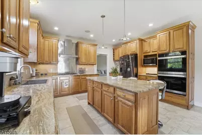3 Cole Ct, Raritan Township, NJ 08822 - Photo 17