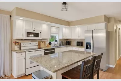13 Valley Drive N, Vernon, NJ 07418 - Photo 7