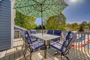 7 Beekmeer Pl, Mount Olive, NJ 07836 - Photo 17
