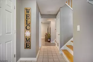 7 Beekmeer Pl, Mount Olive, NJ 07836 - Photo 5