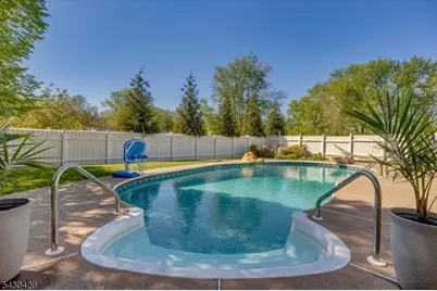 7 Beekmeer Pl, Mount Olive, NJ 07836 - Photo 33
