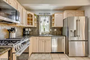 7 Beekmeer Pl, Mount Olive, NJ 07836 - Photo 13