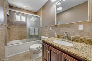 7 Beekmeer Pl, Mount Olive, NJ 07836 - Photo 25