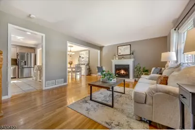 7 Beekmeer Pl, Mount Olive, NJ 07836 - Photo 9