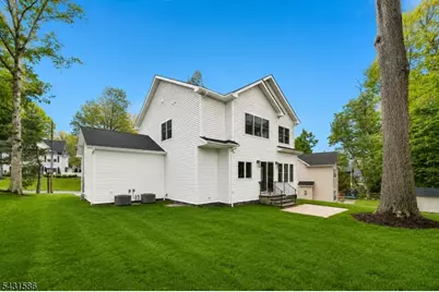 21 Maplewood Dr, Livingston, NJ 07039 - Photo 29